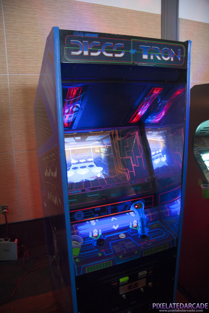 Discs of TRON Photo: Discs of TRON arcade cabinet