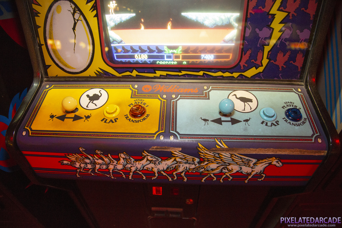 Joust 2: Survival of the Fittest Photo: Joust 2: Survival of the Fittest arcade cabinet - Control panel