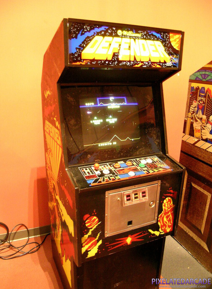 Defender Photo: Defender at Classic Gaming Expo 2004