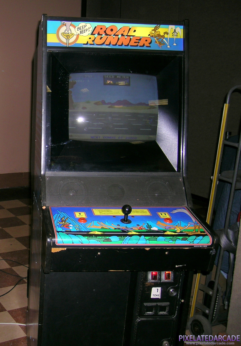 Road Runner Photo: Road Runner arcade cabinet