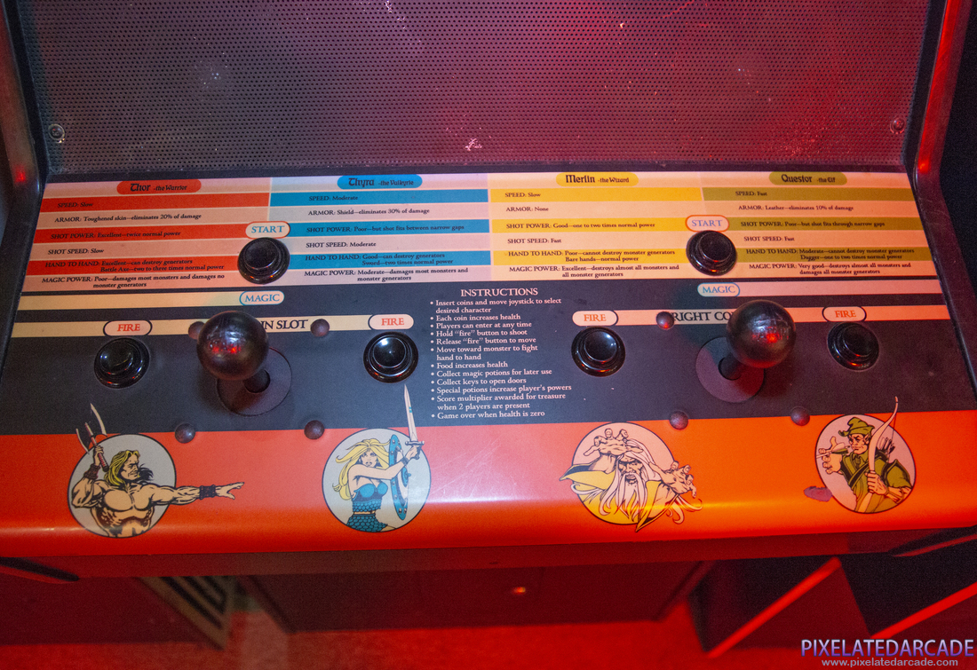 Gauntlet Photo: Gauntlet arcade cabinet - 2 player version - Control panel