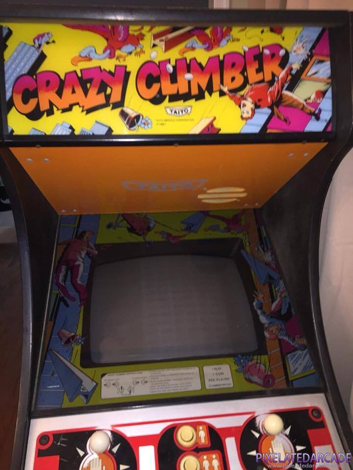 Crazy Climber Photo: Crazy Climber arcade cabinet - Monitor and Marquee
