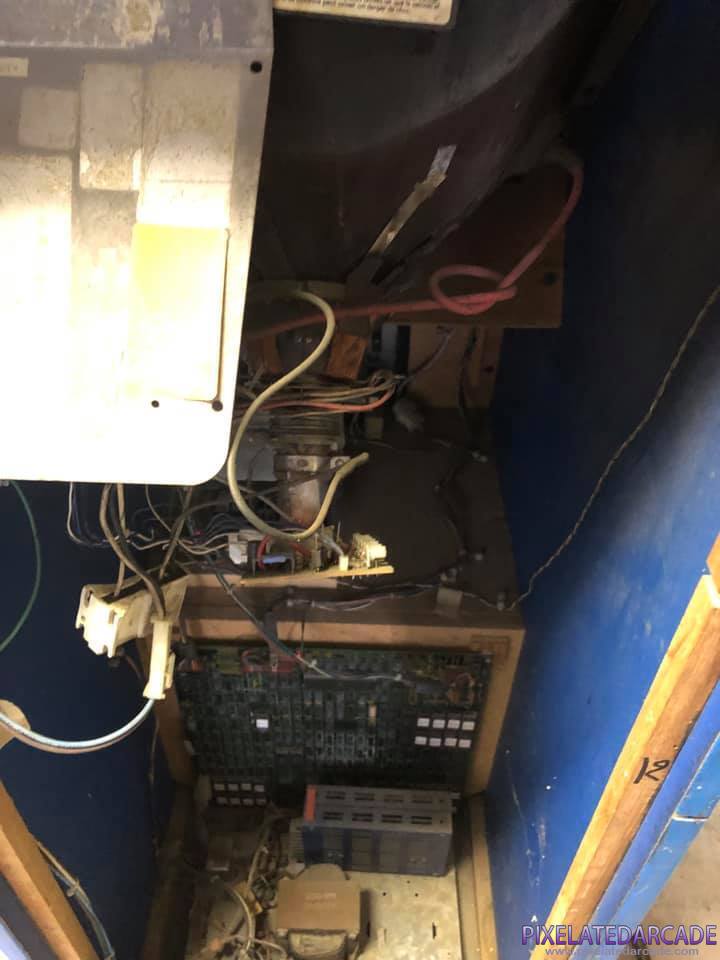 Toobin' Photo: Toobin' arcade cabinet - Inside