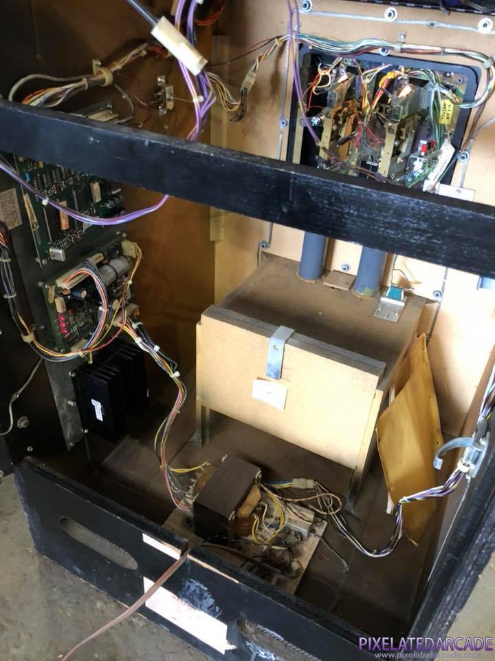 Joust Photo: Joust arcade cabinet - inside