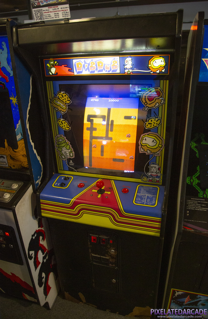 Dig Dug Photo: Dig Dug arcade cabinet (alternate version)