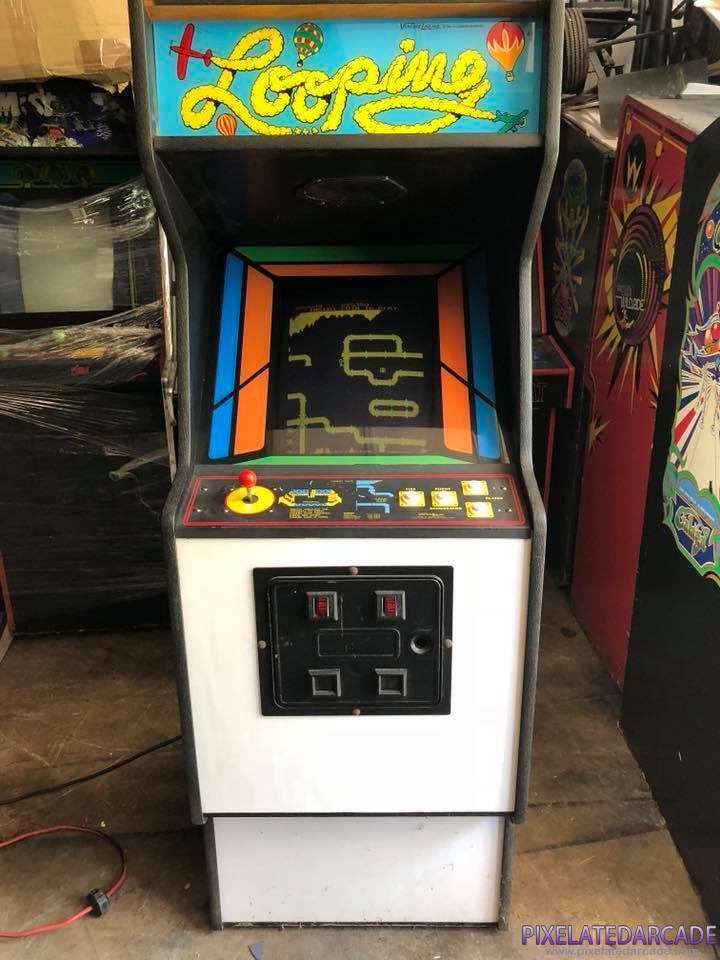 Looping Photo: Looping arcade cabinet