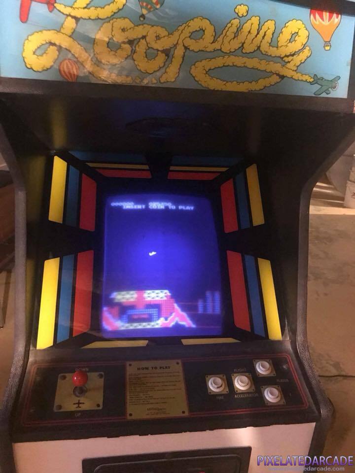 Looping Photo: Looping arcade cabinet - Marquee and Monitor
