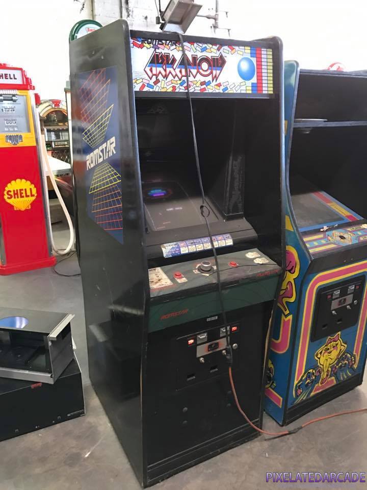 Arkanoid Photo: Arkanoid in Tron cabinet