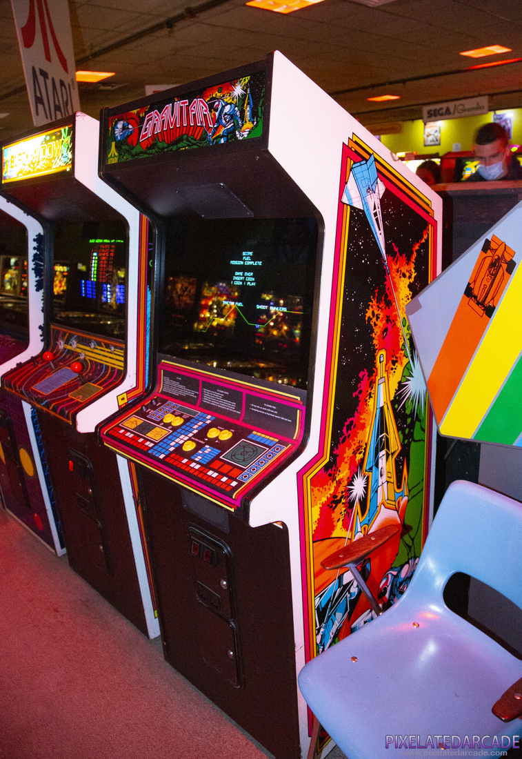 Gravitar Photo: Gravitar arcade cabinet