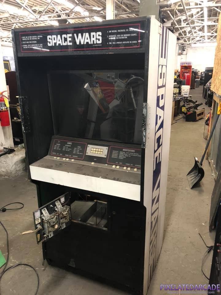 Space Wars Photo: Space Wars arcade cabinet