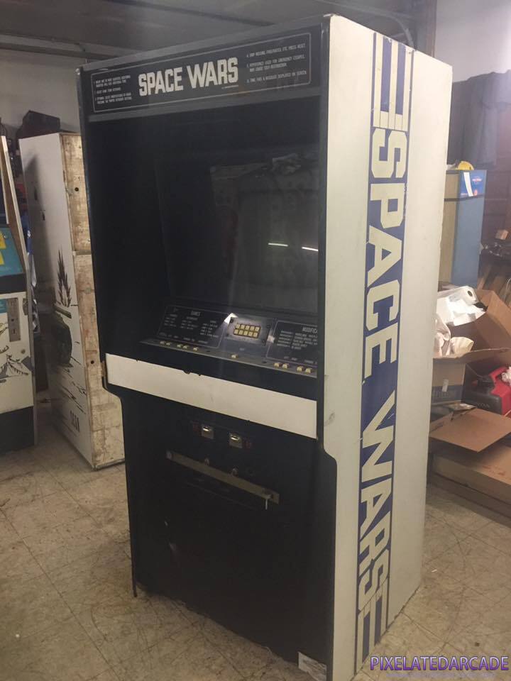Space Wars Photo: Space Wars arcade cabinet