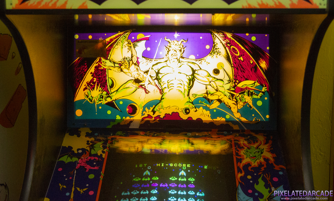Cosmic Alien Photo: Cosmic Alien arcade cabinet - Background artwork