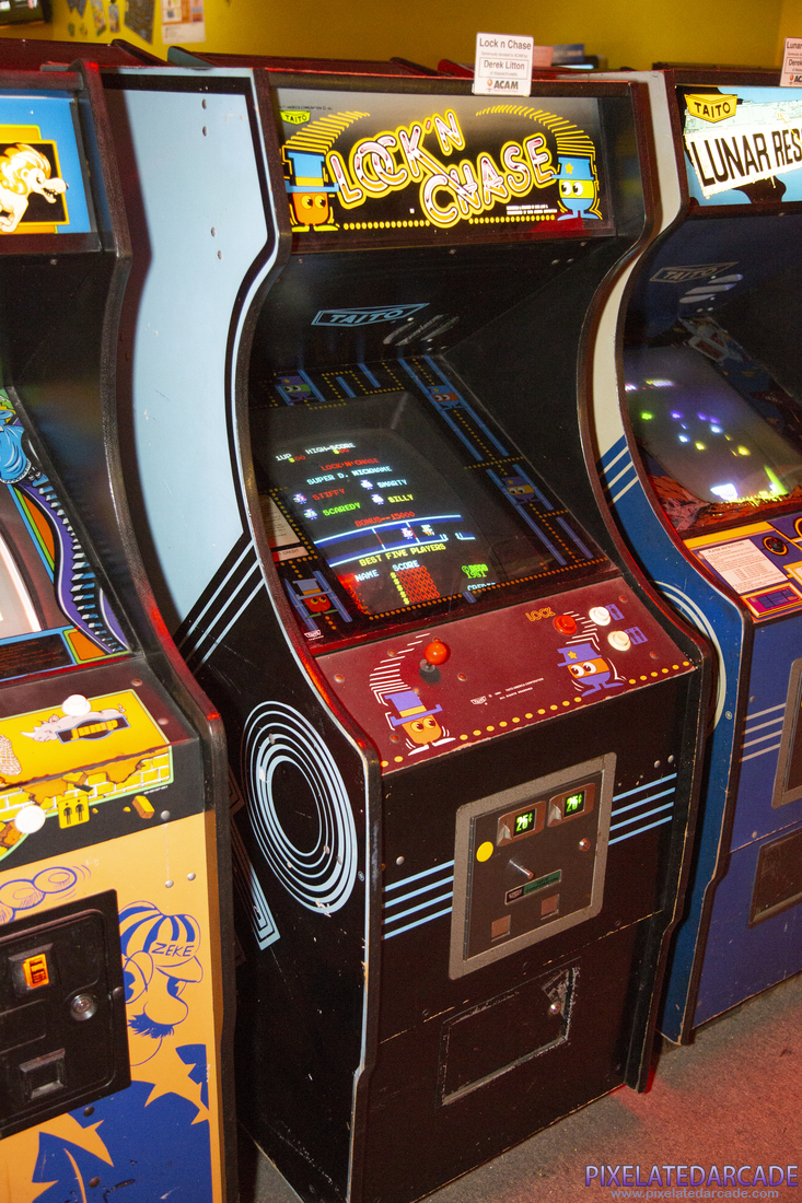Lock 'n' Chase Photo: Lock 'n' Chase arcade cabinet