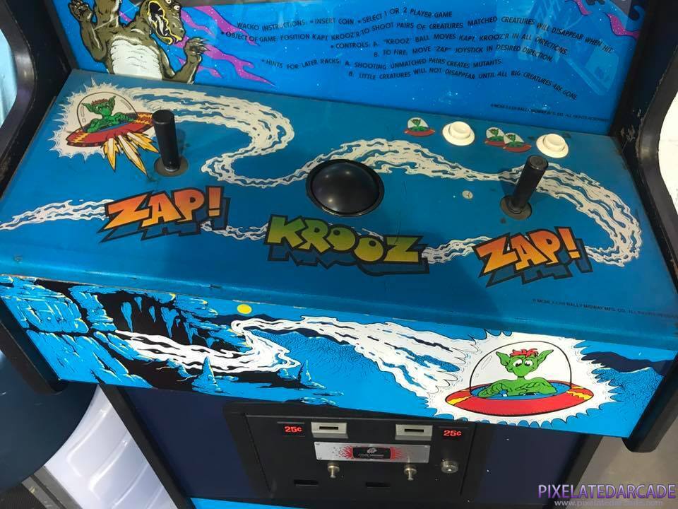 Wacko Photo: Wacko arcade cabinet - Controls