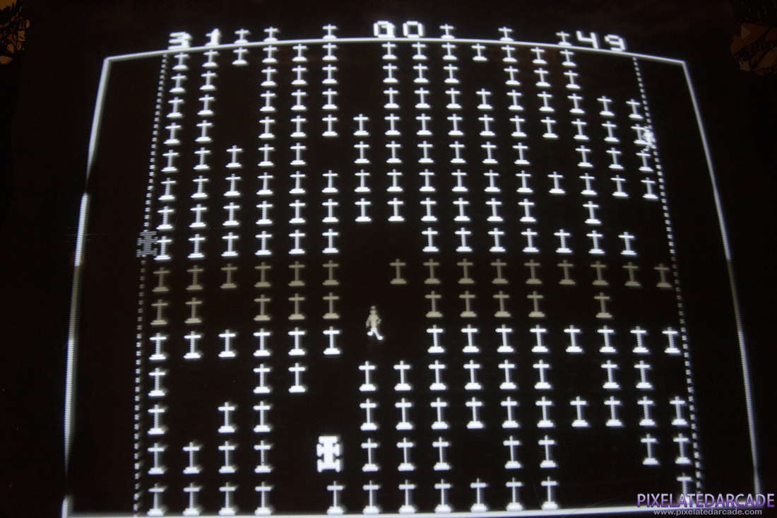 Death Race Photo: Death Race arcade cabinet - Monitor during game demo (Black version)