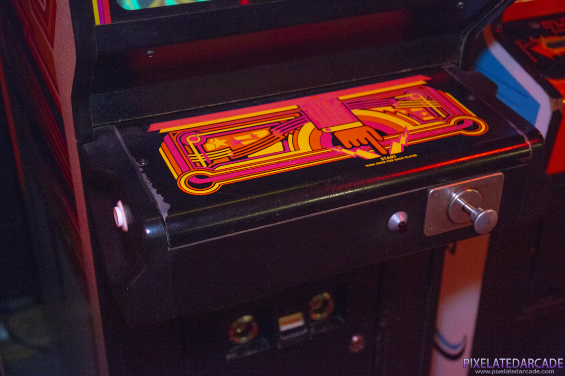 Video Pinball Photo: Video Pinball arcade cabinet - Controls