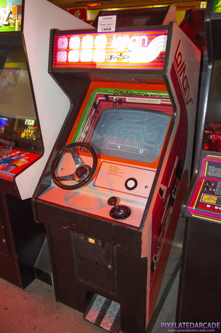 Le Mans Photo: Le Mans arcade cabinet