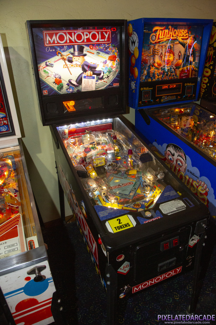 Monopoly Photo: Monopoly pinball cabinet