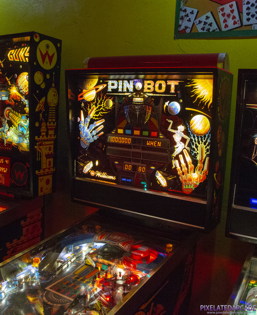 PIN•BOT Photo: Pin-Bot