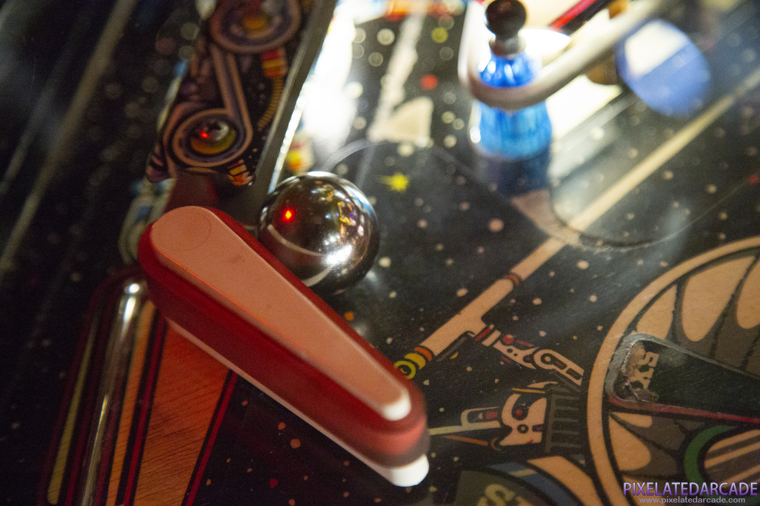 PIN•BOT Photo: Flipper and pinball