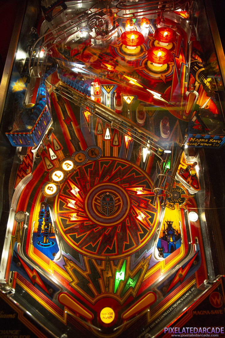 Black Knight 2000 Photo: Black Knight 2000 playfield