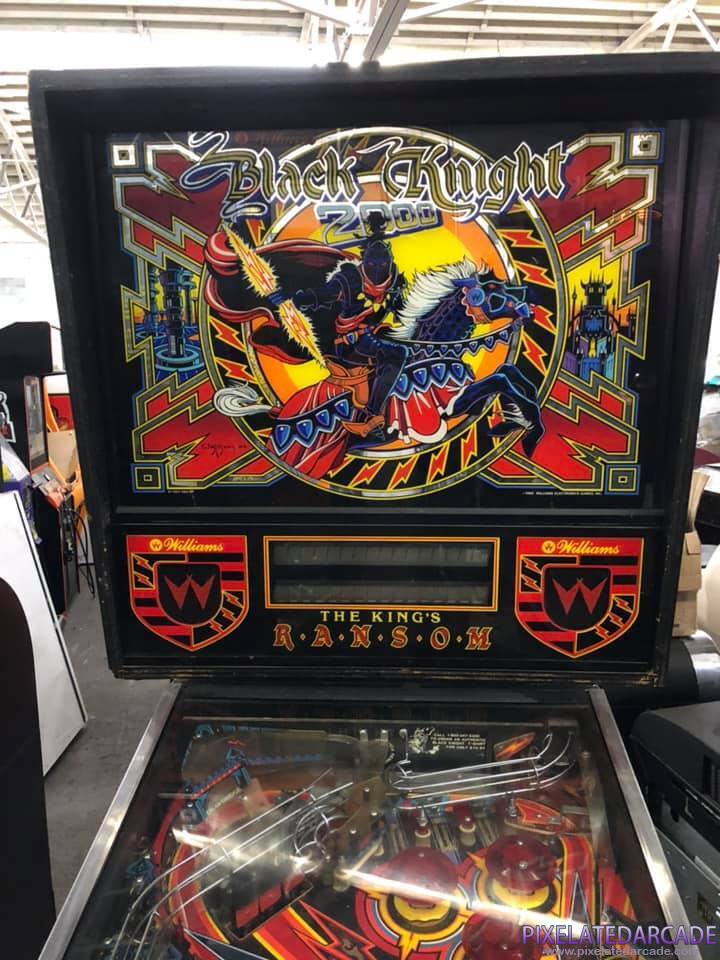 Black Knight 2000 Photo: Backglass