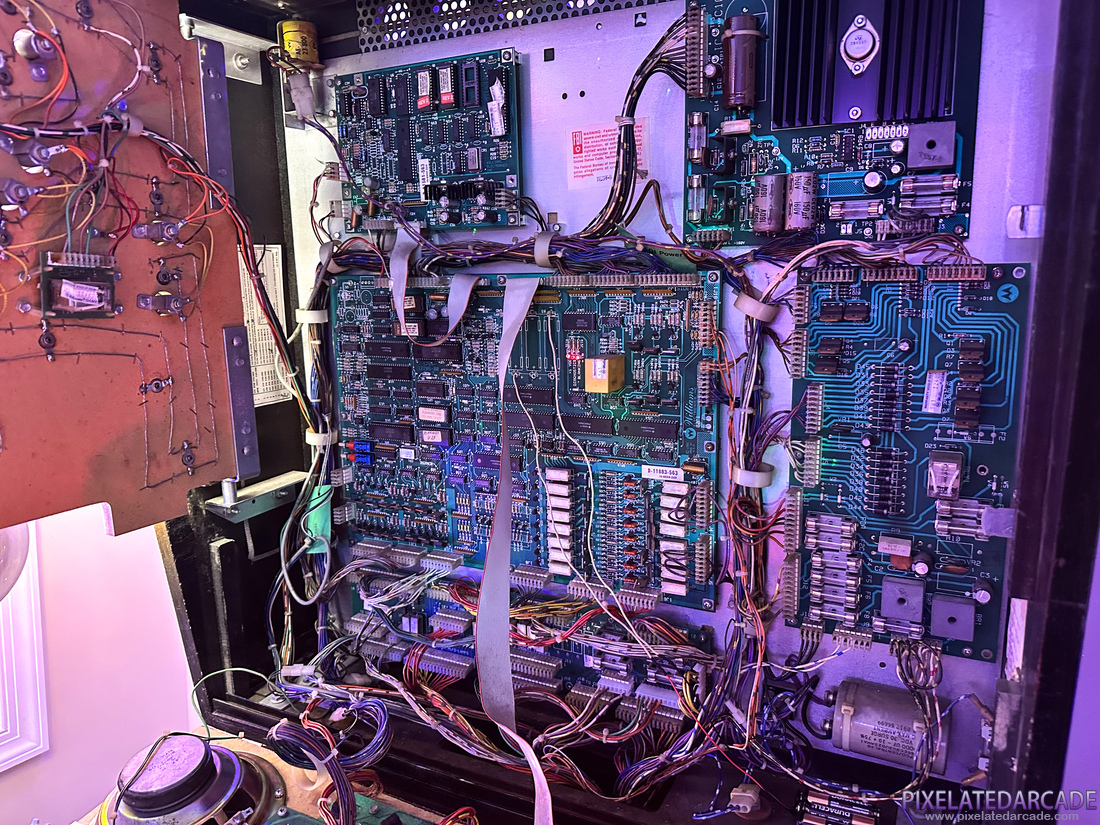 Black Knight 2000 Photo: Black Knight 2000 pinball cabinet - Inside backbox
