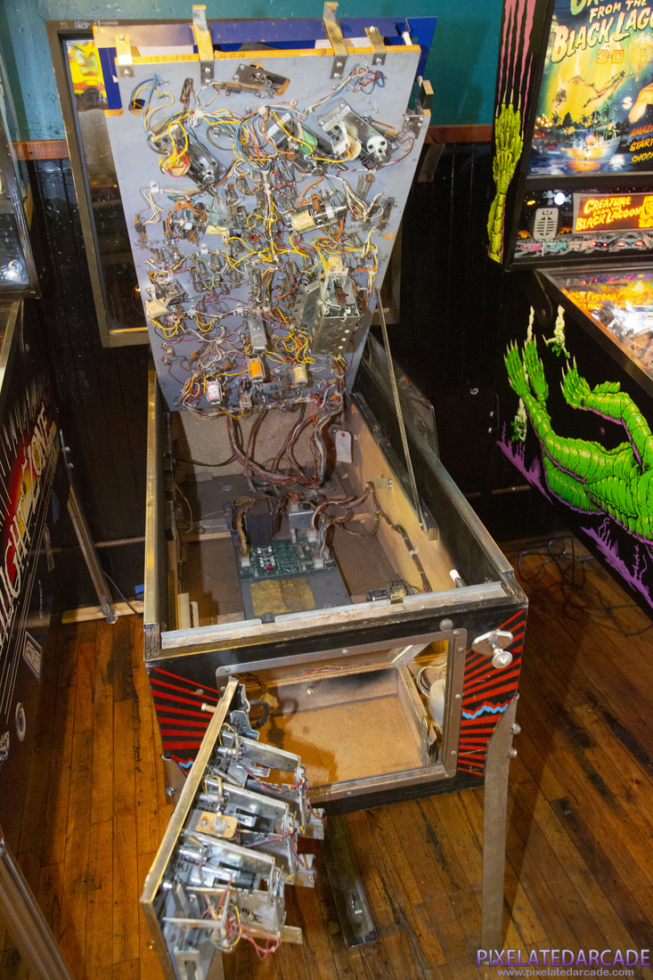 Xenon Photo: Xenon - inside cabinet