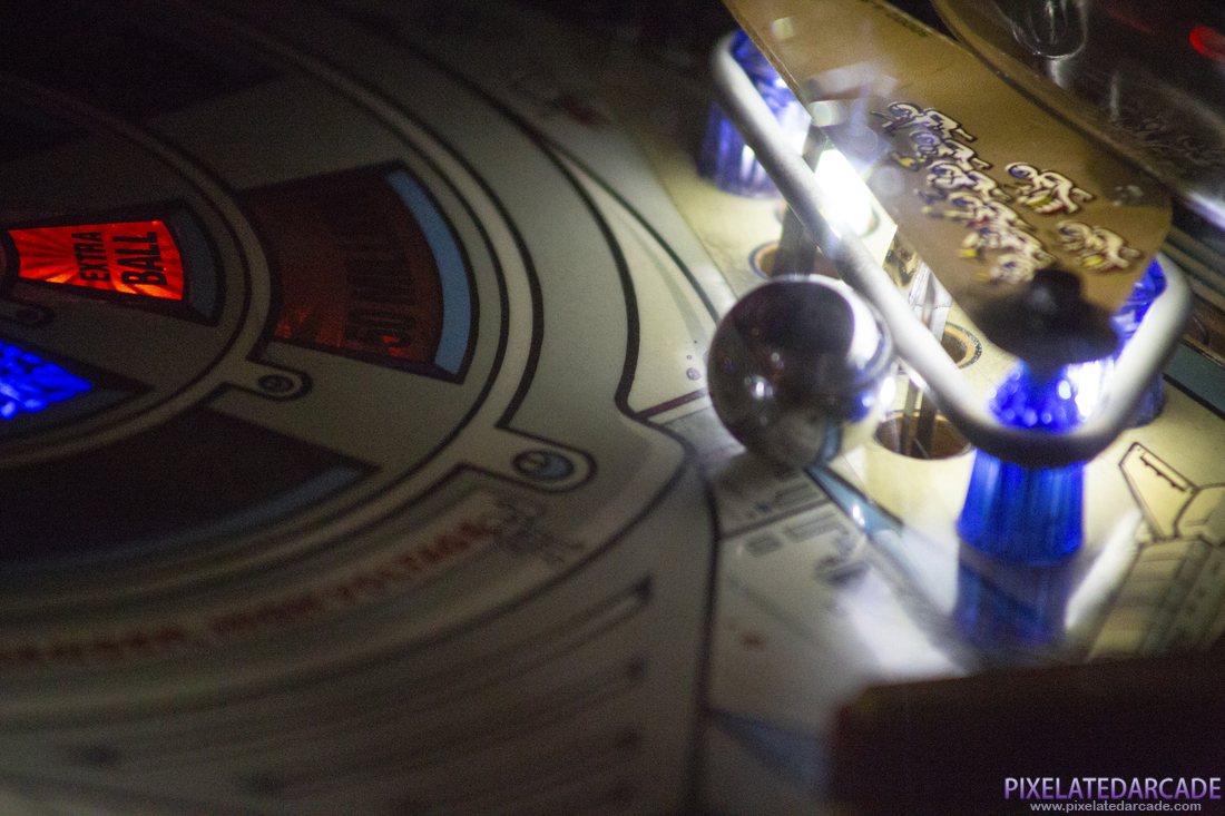 Machine: Bride of PIN•BOT, The Photo: Lower playfield and pinball