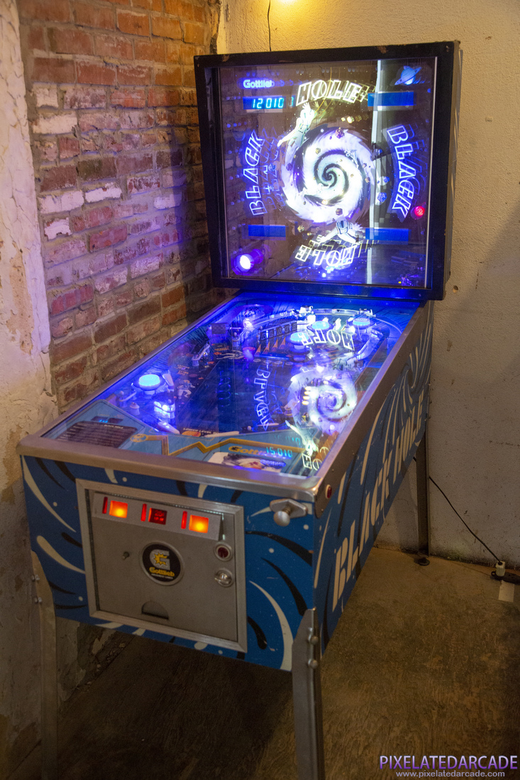 Black Hole Photo: Black Hole pinball cabinet