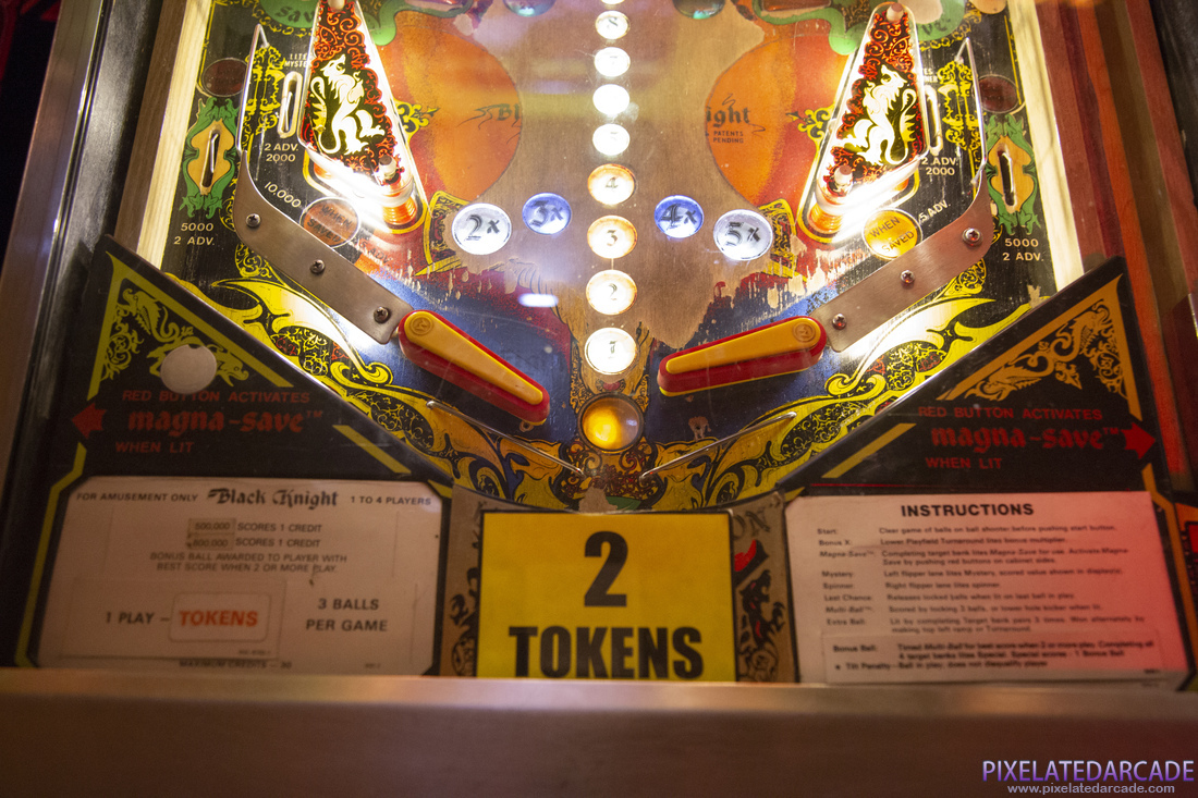 Black Knight Photo: Black Knight Limited Edition - Lower playfield