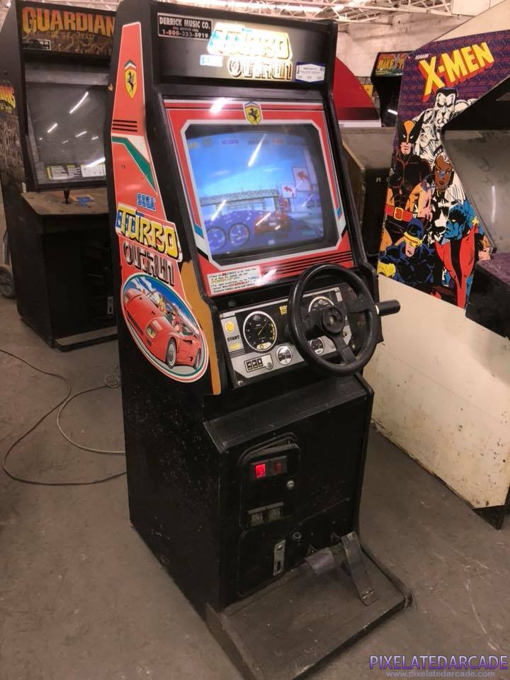Turbo OutRun Photo: Turbo OutRun arcade cabinet