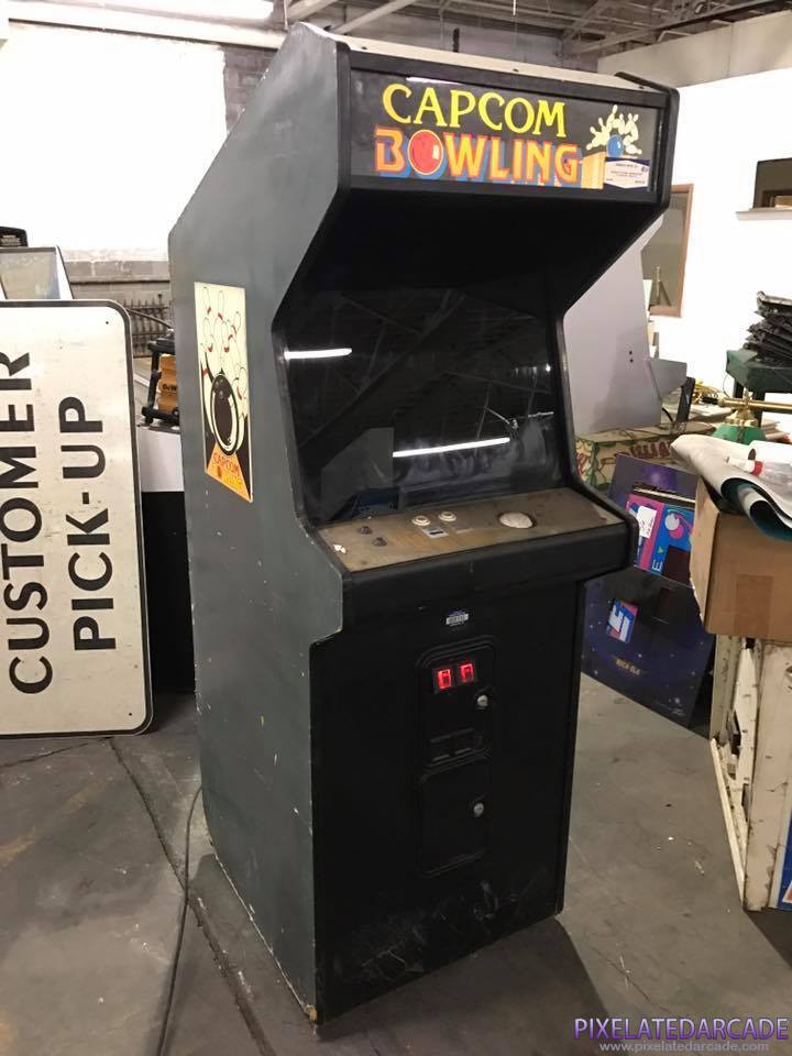 Capcom Bowling Photo: Capcom Bowling in Centipede cabinet
