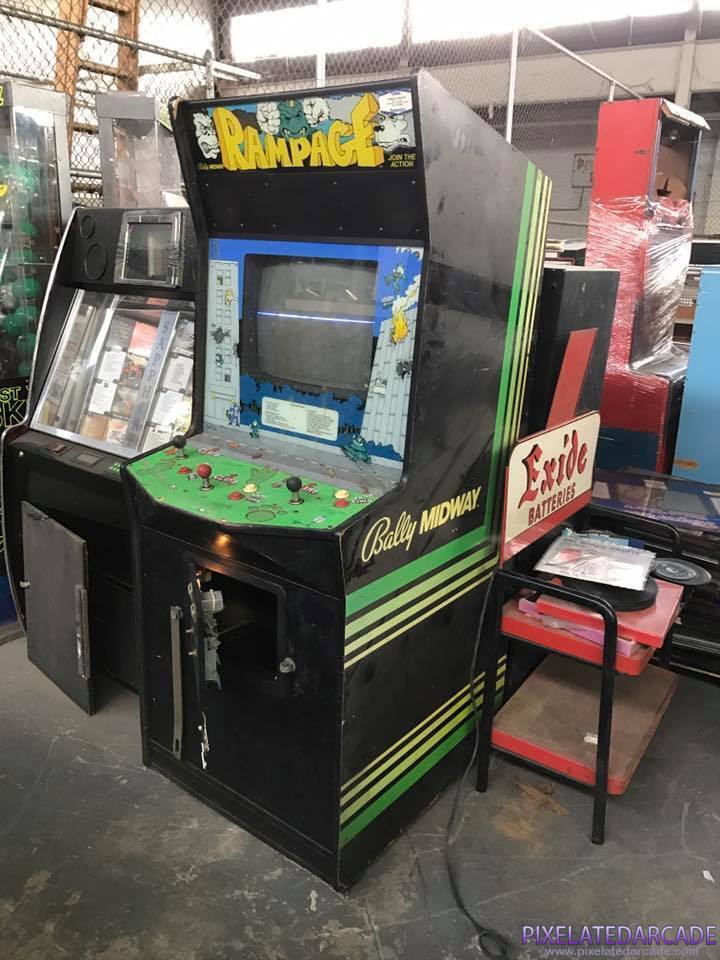 Rampage Photo: Rampage arcade cabinet