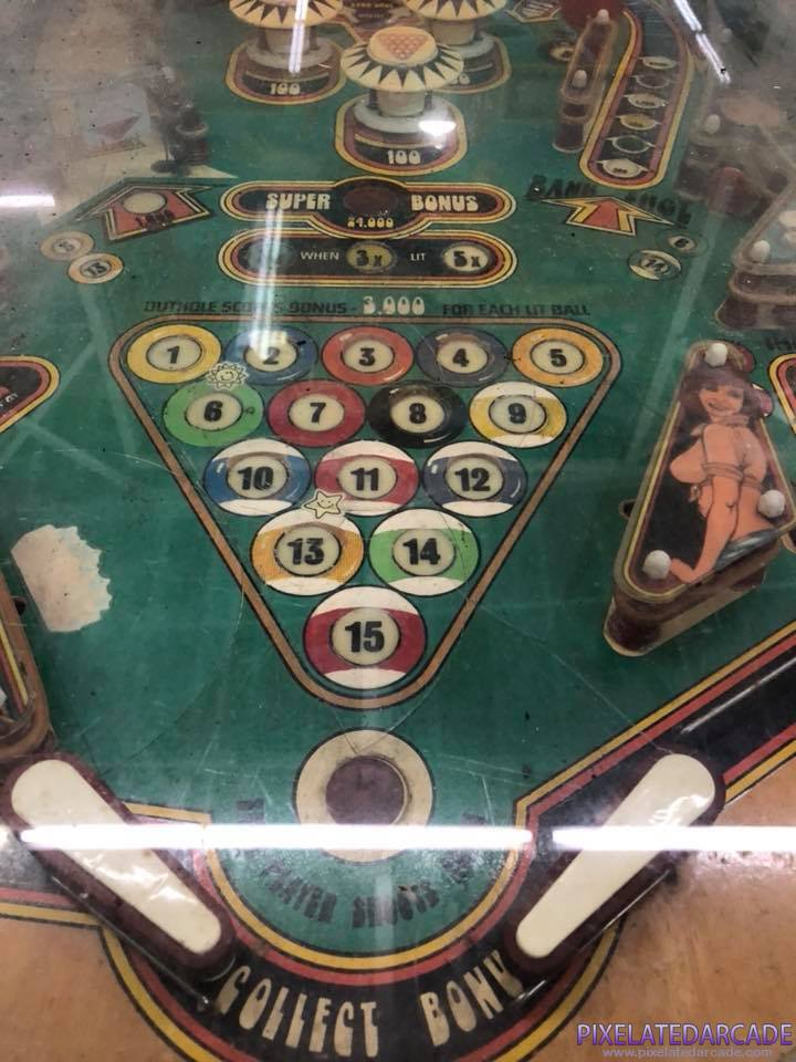 Eight Ball Photo: Playfield detail