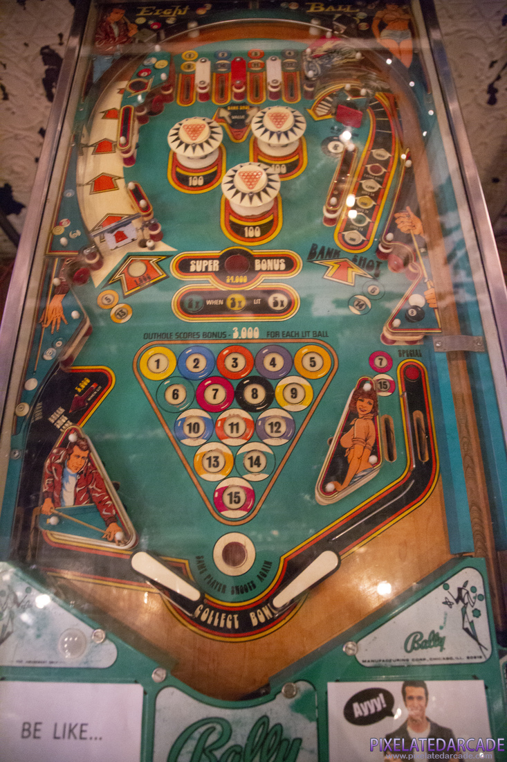 Eight Ball Photo: Eight Ball playfield
