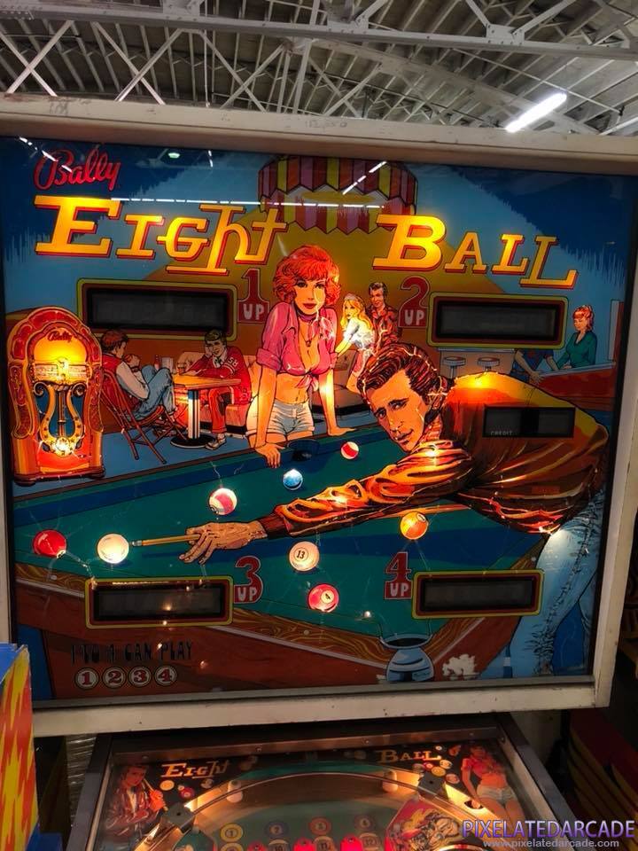 Eight Ball Photo: Eight Ball backglass - Illuminated