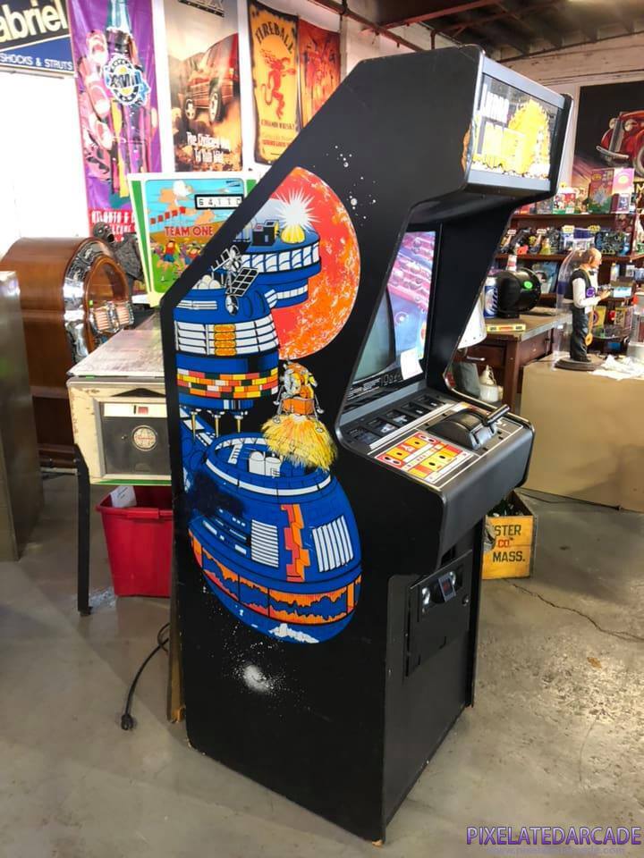Lunar Lander Photo: Lunar Lander arcade cabinet - Left Side