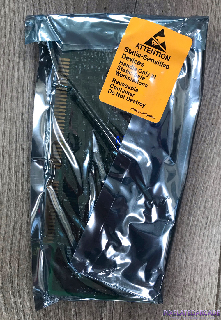 Photo: IBM Audiovation Adapter sound card - Card Packaging Front Photo: IBM Audiovation Adapter sound card - Card Packaging Front