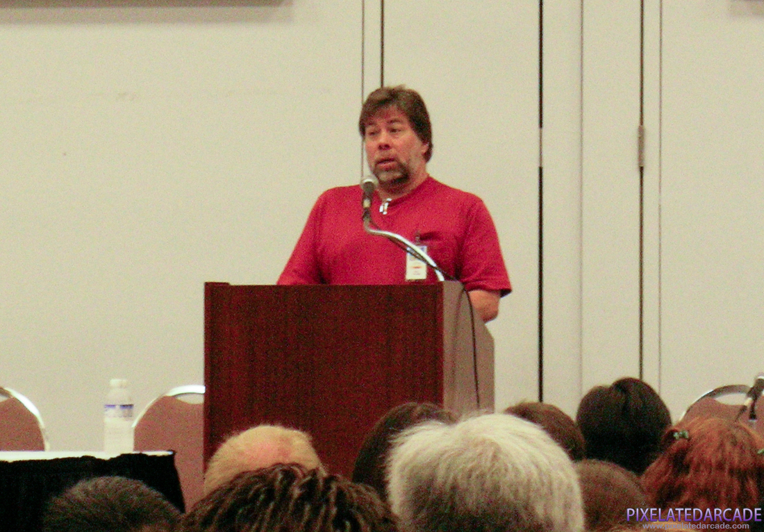 Steve Wozniak Photo: Steve Wozniak at Classic Gaming Expo in 2004