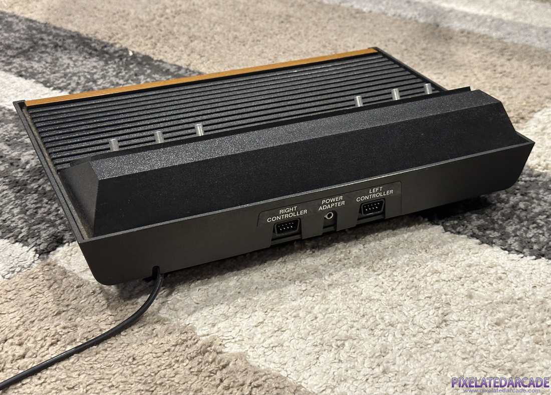 Atari 2600 Photo: Atari VCS - Back