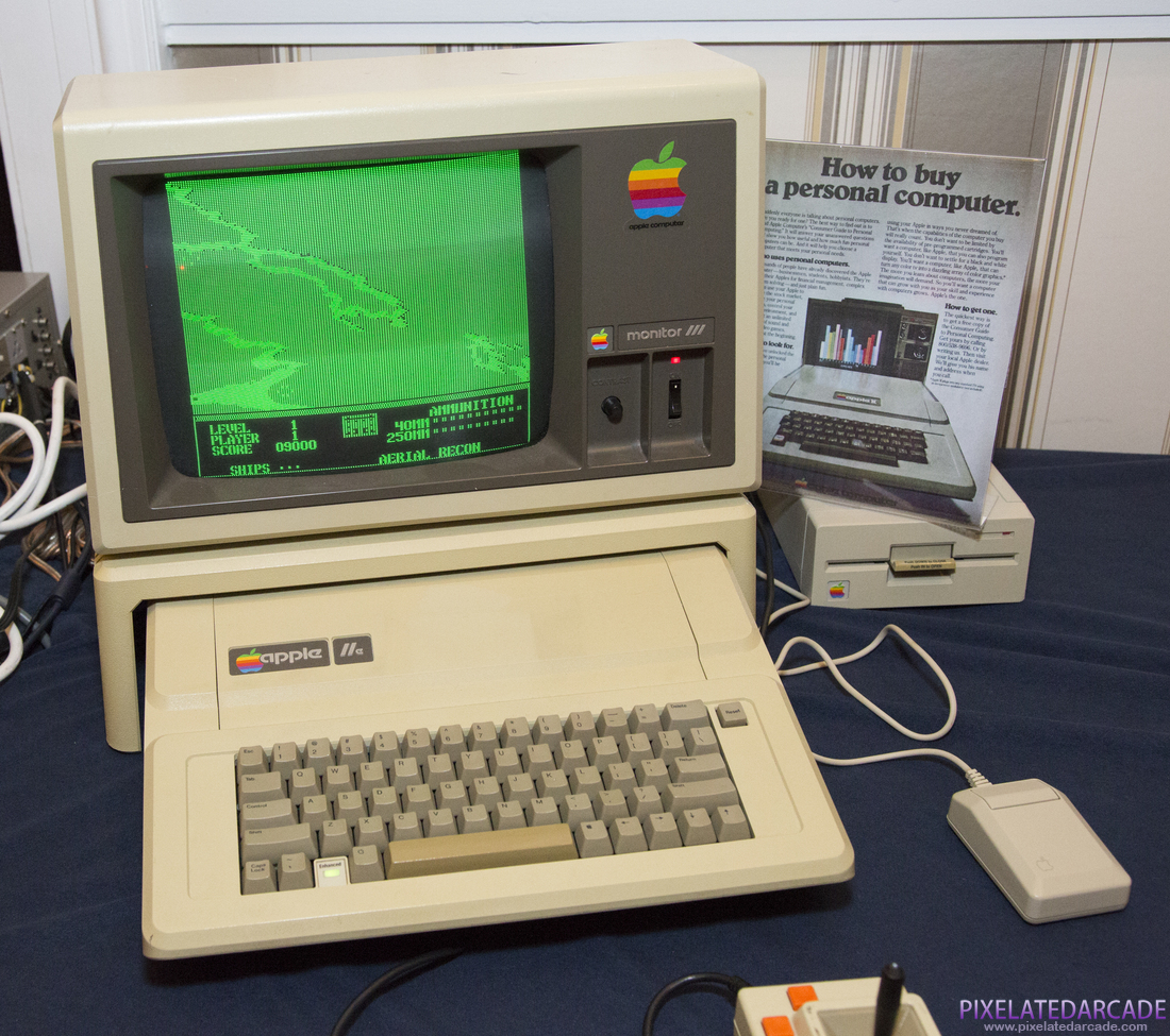 Apple II Photo: Apple IIe computer with monochrome display at MAGFest in 2016