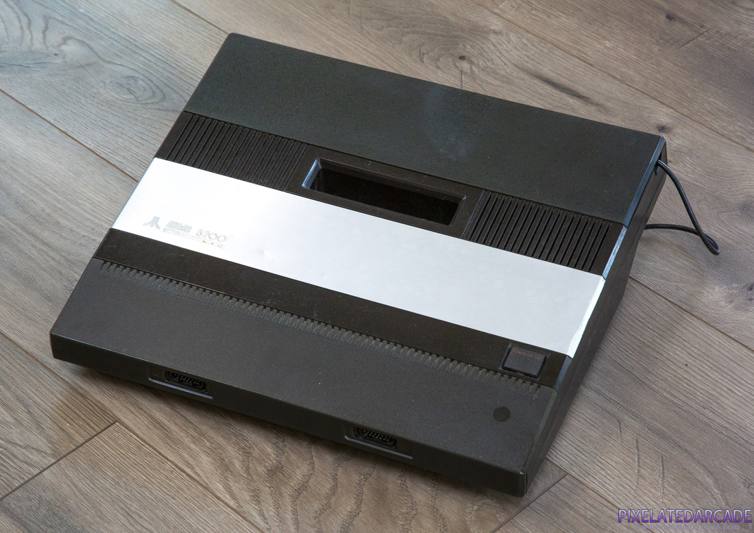 Atari 5200 Photo: Atari 5200 - 2 port model