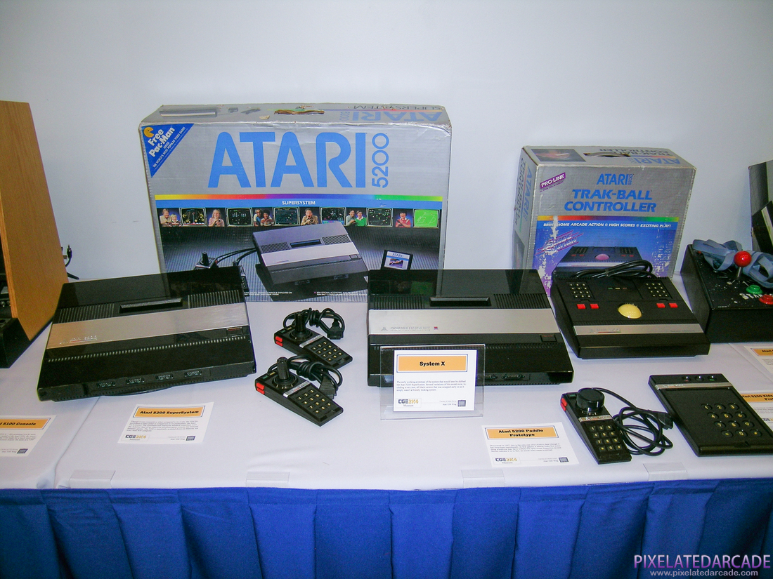 Atari 5200 Photo: Atari 5200 and accessories on display at Classic Gaming Expo in 2004