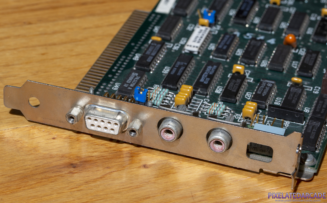 EGA Photo: IBM EGA card - Connectors