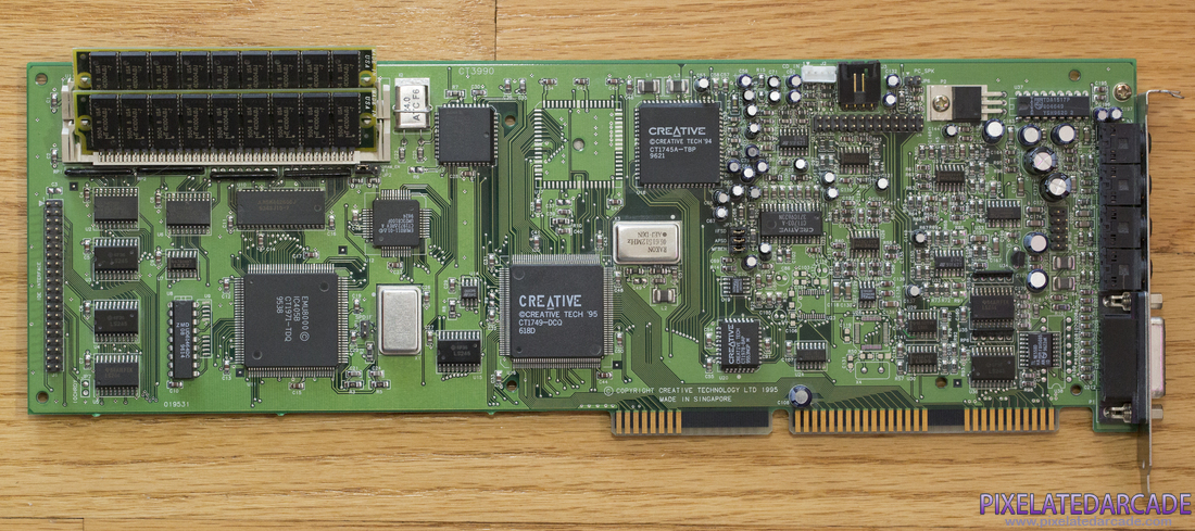 Sound Blaster AWE32 Photo: Sound Blaster AWE32 sound card - Front