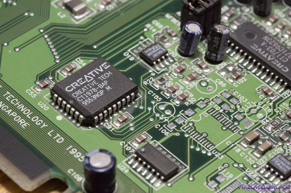 Sound Blaster AWE32 Photo: 
