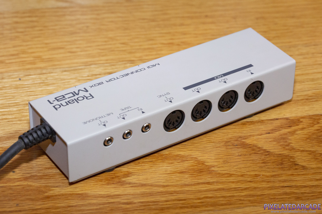 Roland MT-32/LAPC-I Photo: Roland MCB-1 MIDI connector box
