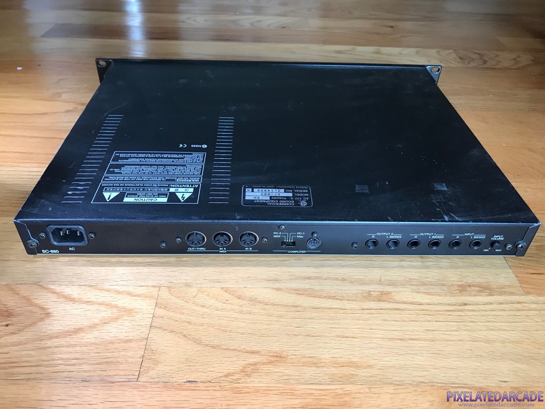 Roland Sound Canvas Photo: Roland SC-880 synthesizer - Back