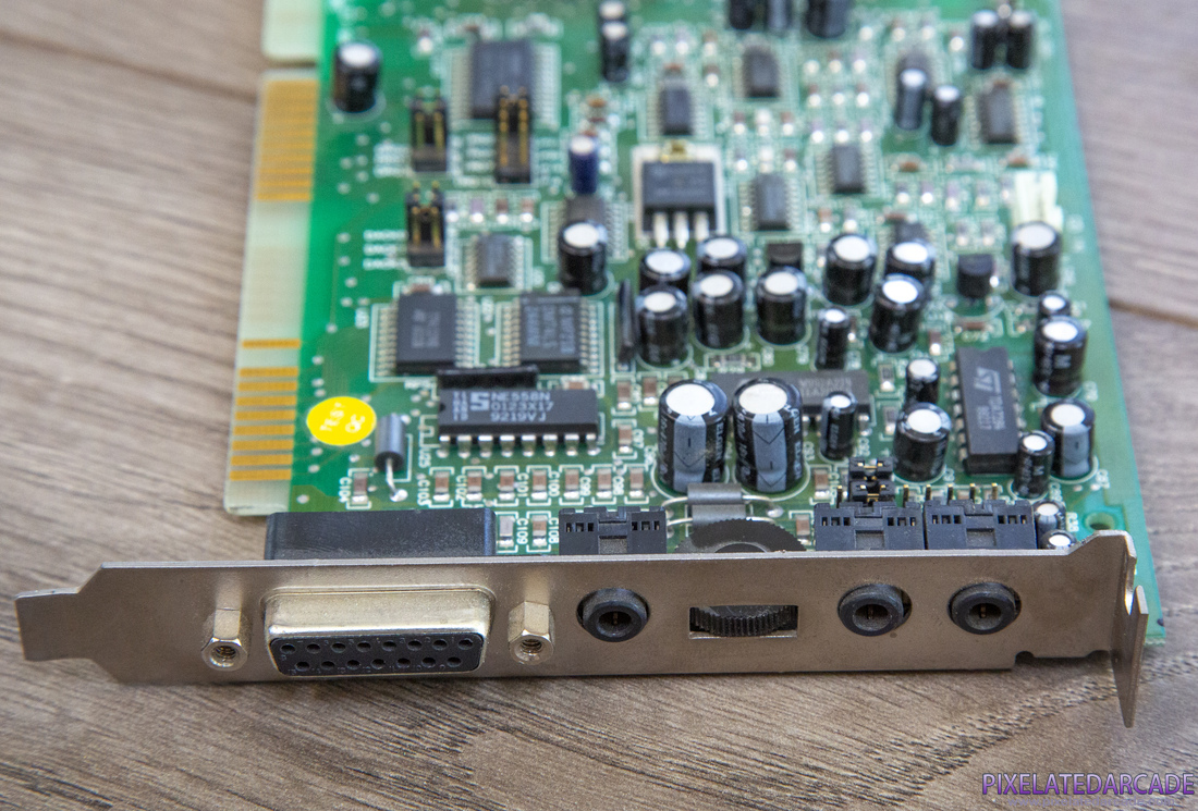 Sound Blaster Pro Photo: Sound Blaster Pro 2 sound card - Side